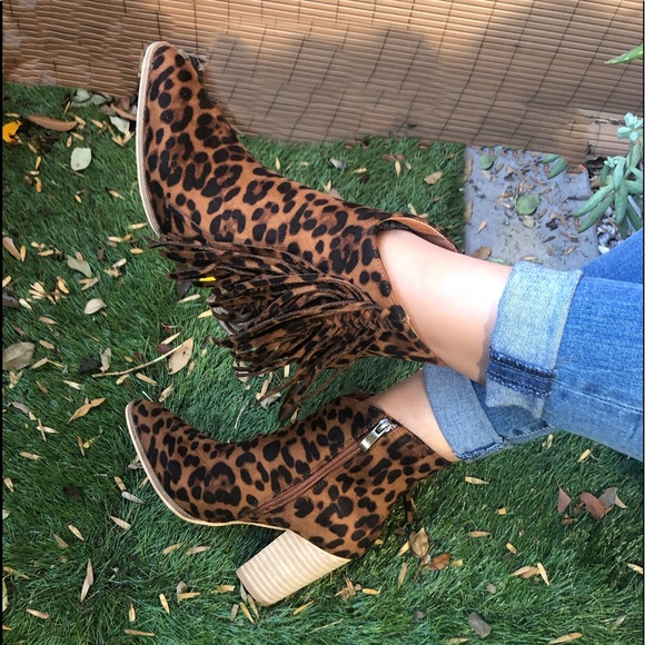 Faux Suede Leopard Print Ankle Boots - Picture 2 of 8